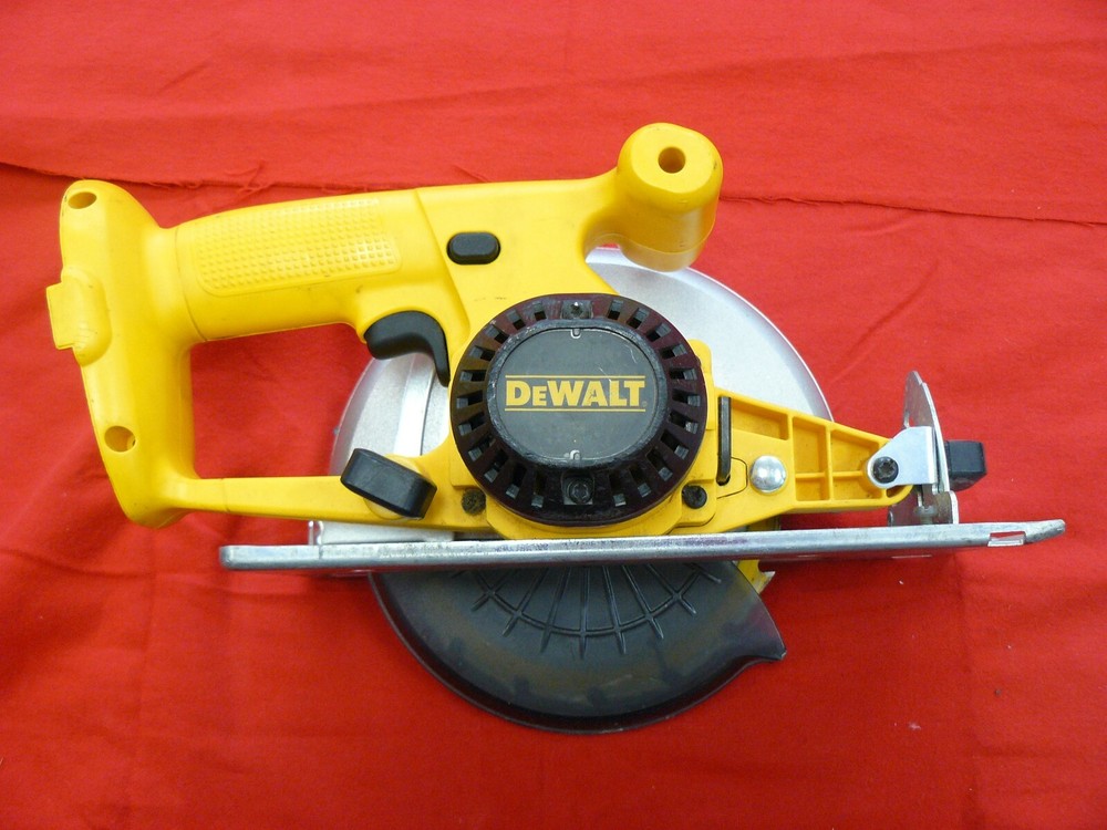 DeWALT Circular Saw DW939