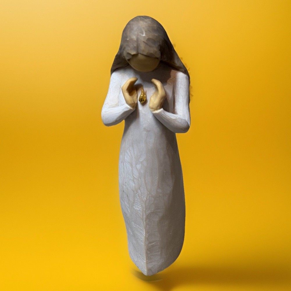 2019 Willow Tree EVER REMEMBER Susan Lordi DEMDACO figurine - NO BOX