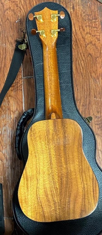 SONNY D KOA UKULELE W/ HARD CASE.