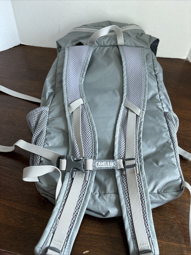 Camelbak Arete 18 Black Lightweight Hydration Pack Backpack (No Bladder)