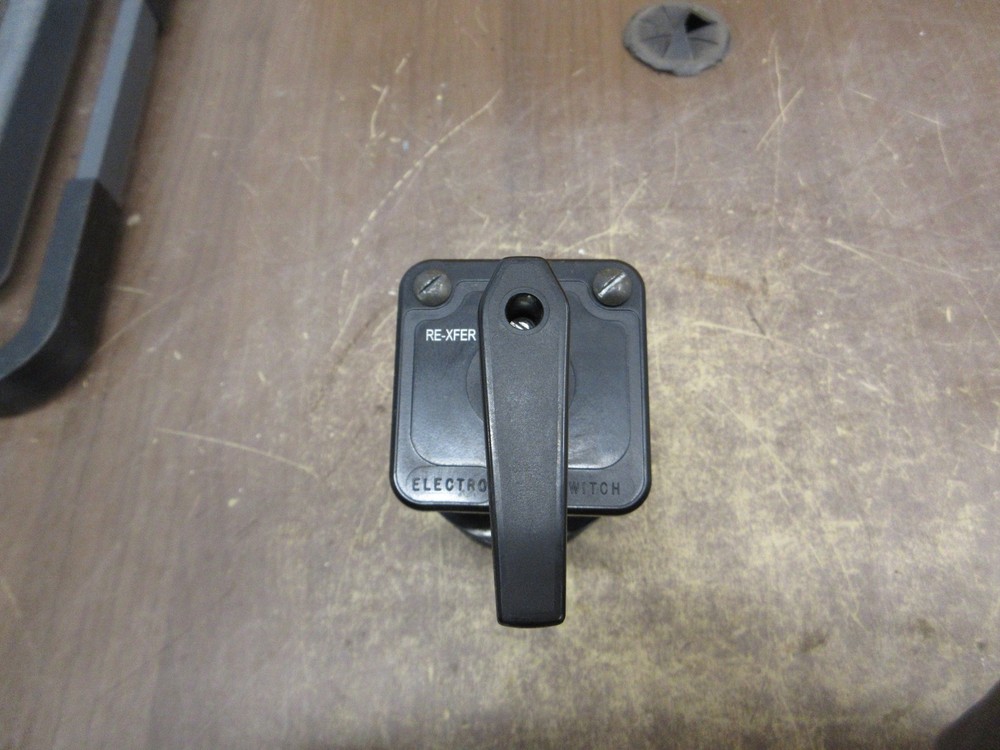 Electroswitch Series 24 Rotary Switch 74206B Re-Xfer/Auto Used