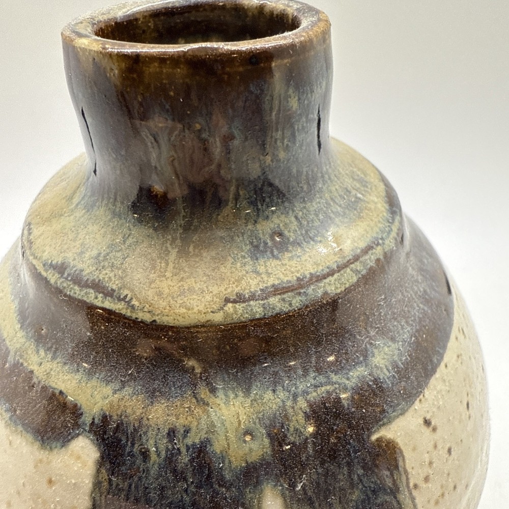 signed studio stoneware pottery 5 3/4