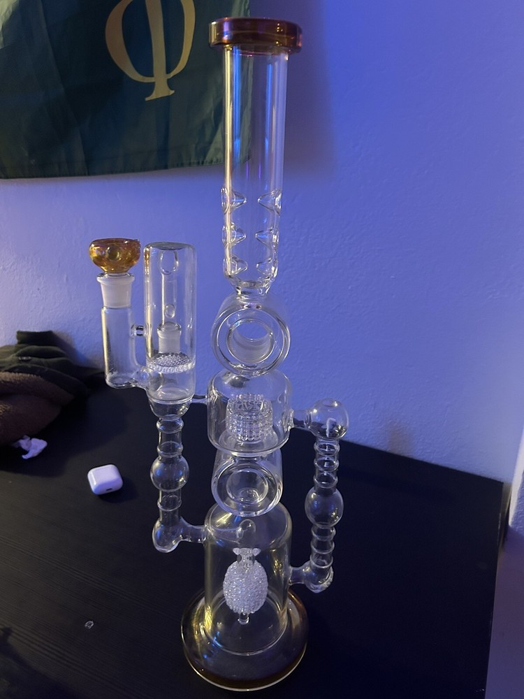 glass bong smoking water pipe
