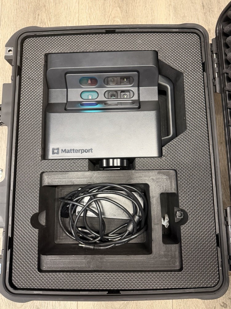 Matterport MC250 3D Scanner Structured Light with Carrying Case