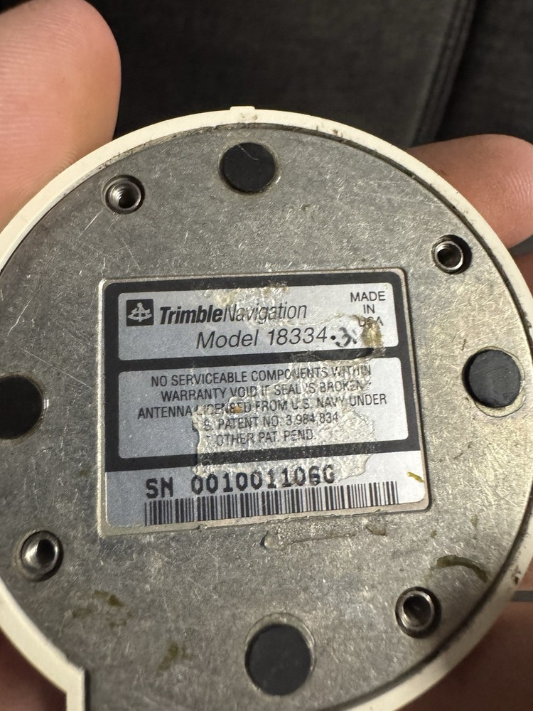 Trimble Navigation Model 18334 GPS antenna