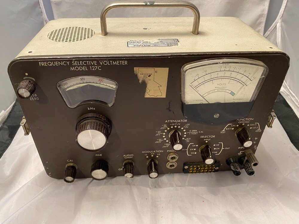 Philco Sierra Electronics Frequency Selective Voltmeter Model 127C Vintage Meter