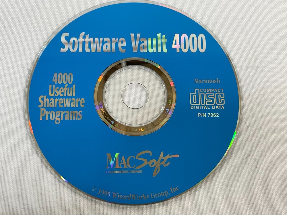Vintage 1995 Shareware Vault 4000 MacSoft Software CD-ROM WizardWorks DISC ONLY