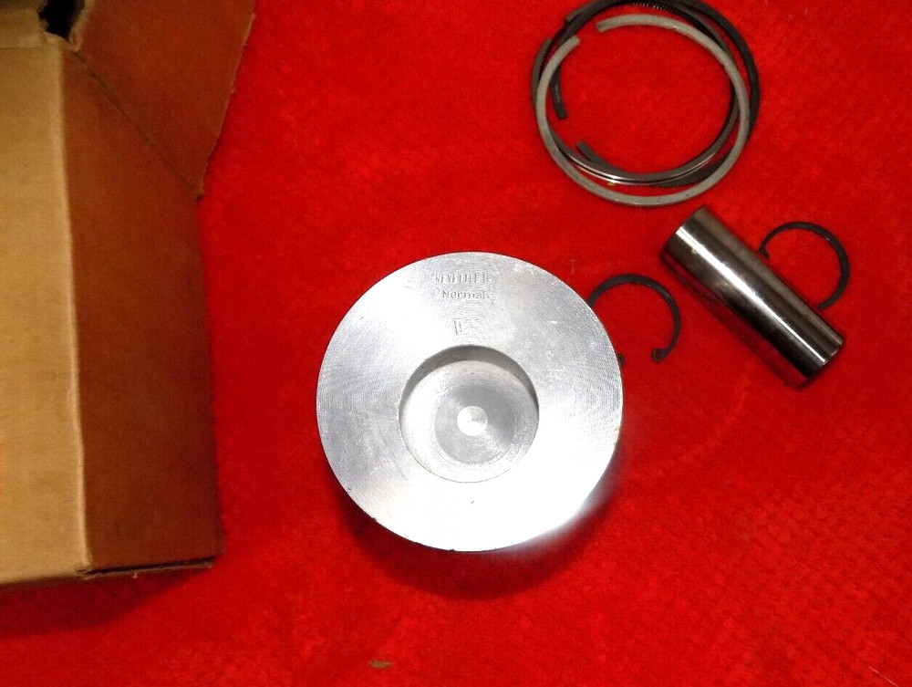 NOS Allis Chalmers Tractor Piston & Pin Ring Assembly Kit 2093612
