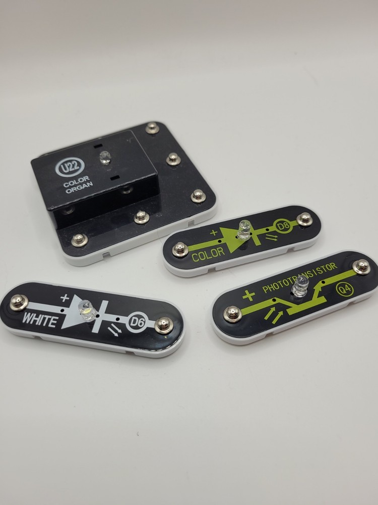 Lot 100+ Pieces Snap Circuit Electronic Play