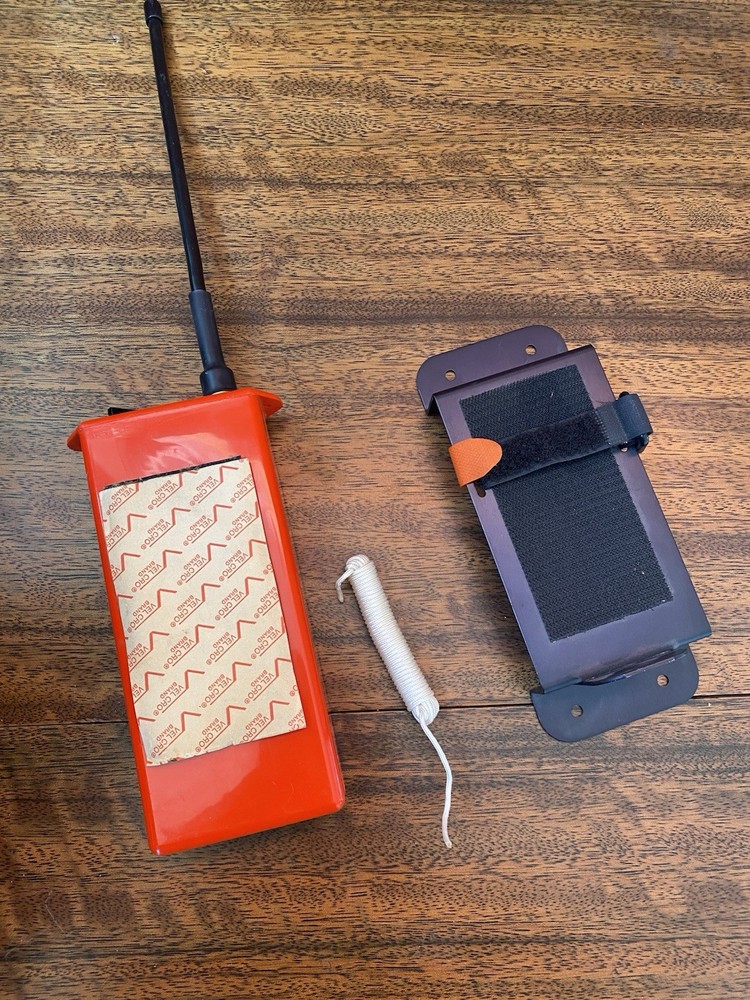 ACR Class B EPIRB RLB-21 Emergency Beacon W/Bracket, Tether & Orig Box Powers On