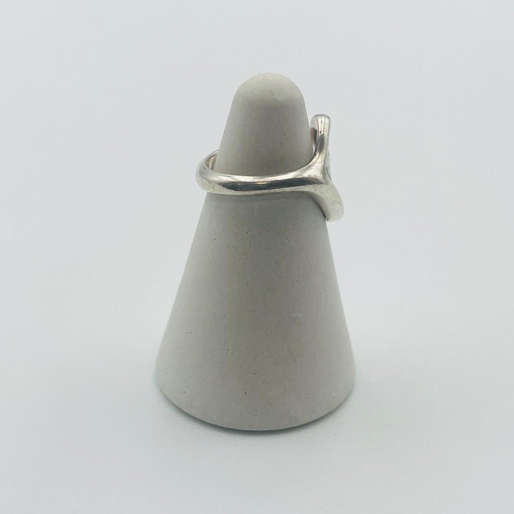 Tiffany & Co. Open Heart Ring 0221K142A