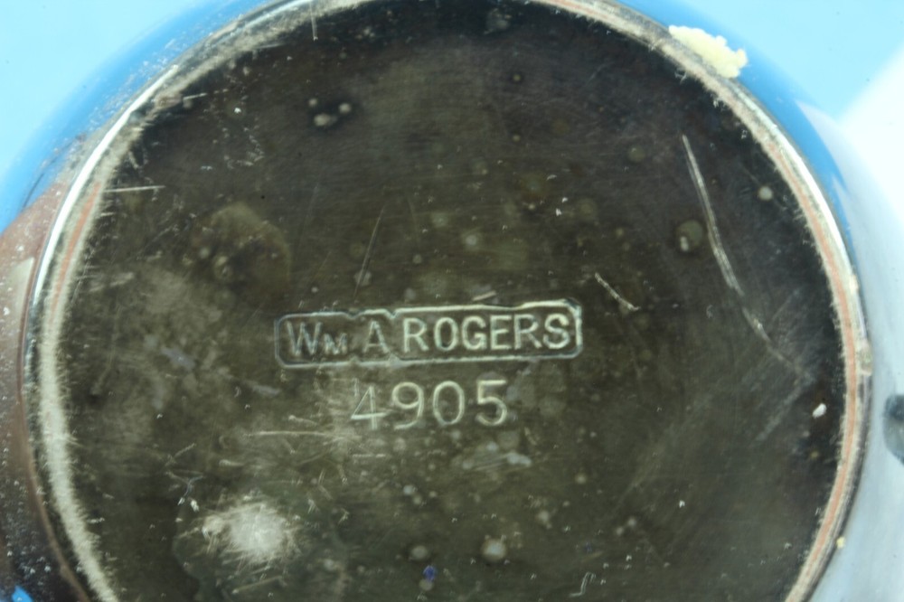 William A. Rogers #4905 Silver Plate Double Handle Cup Engraved AGENDA.