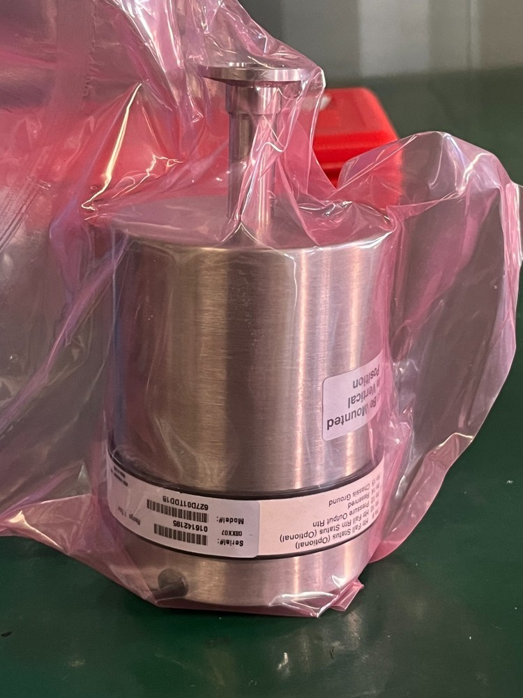 MKS CAPACITANCE MANOMETER BARATRON 627D01TDD1B 1TORR