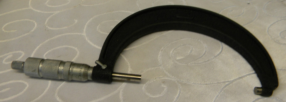 CENTRAL TOOLS 4-5" OUTSIDE MICROMETER #52RL