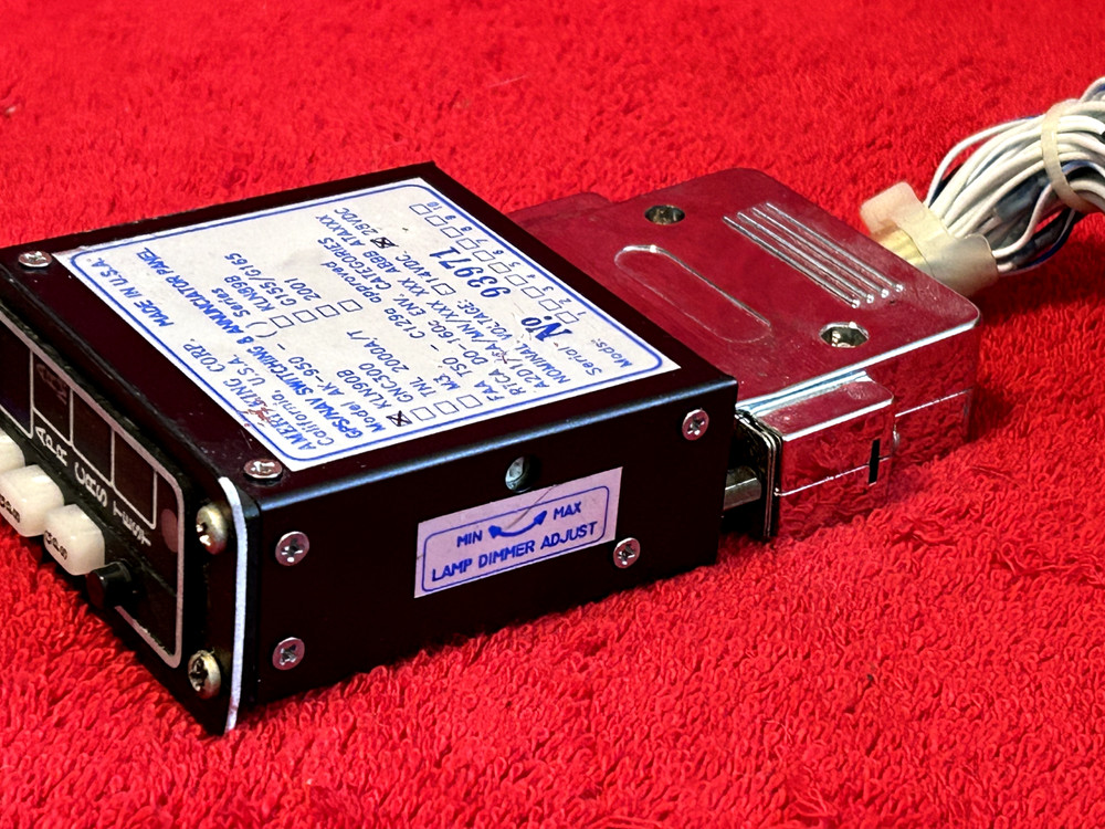 AMERI-KING AK 950-KLN 90B GPS/NAV SWITCHING & ANNUNCIATOR PANEL WITH CONNECTOR