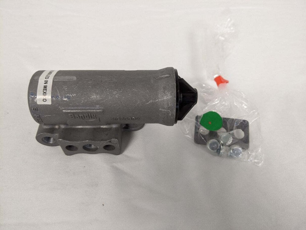 Bendix D2 Adjustable Air Brake Governor - P/N BW 275707