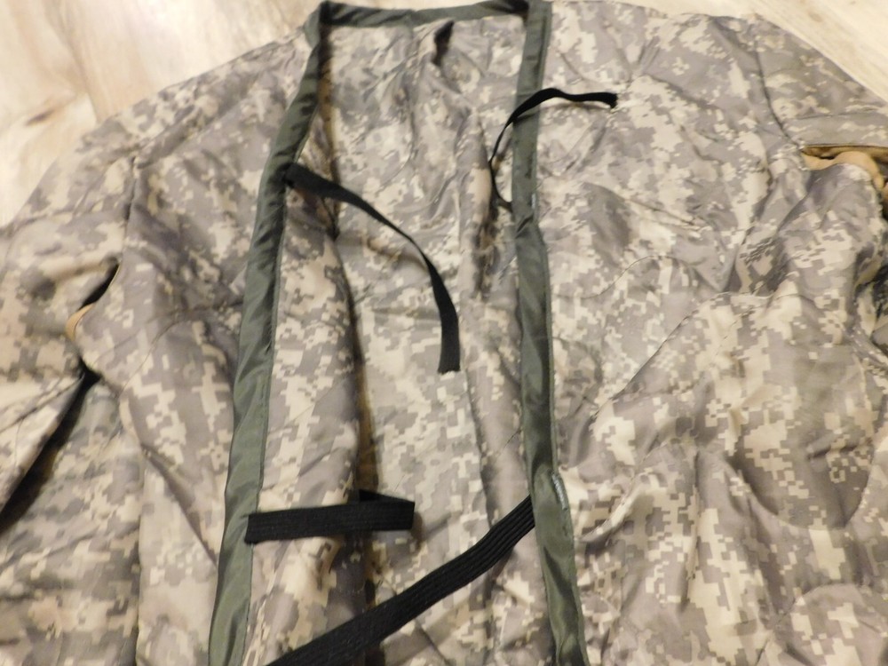 FIELD JACKET LINER STYLE ACU CHEST 46"