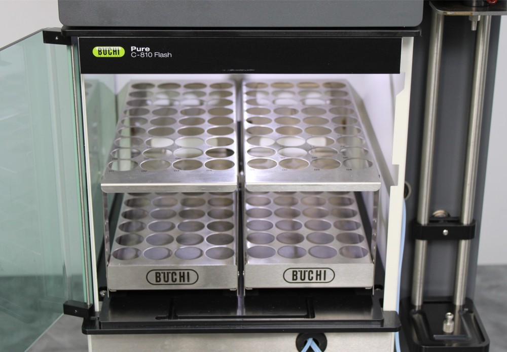 BUCHI Pure C-810 Flash Chromatography System with Racks