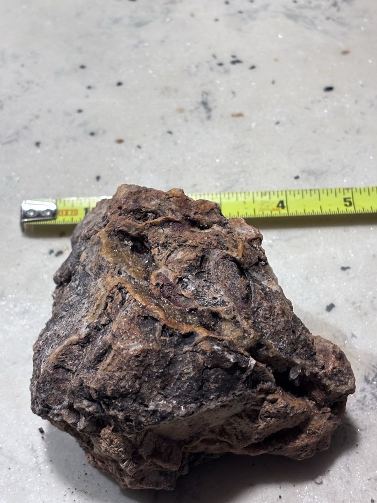 quartz low grade gold ore 706g
