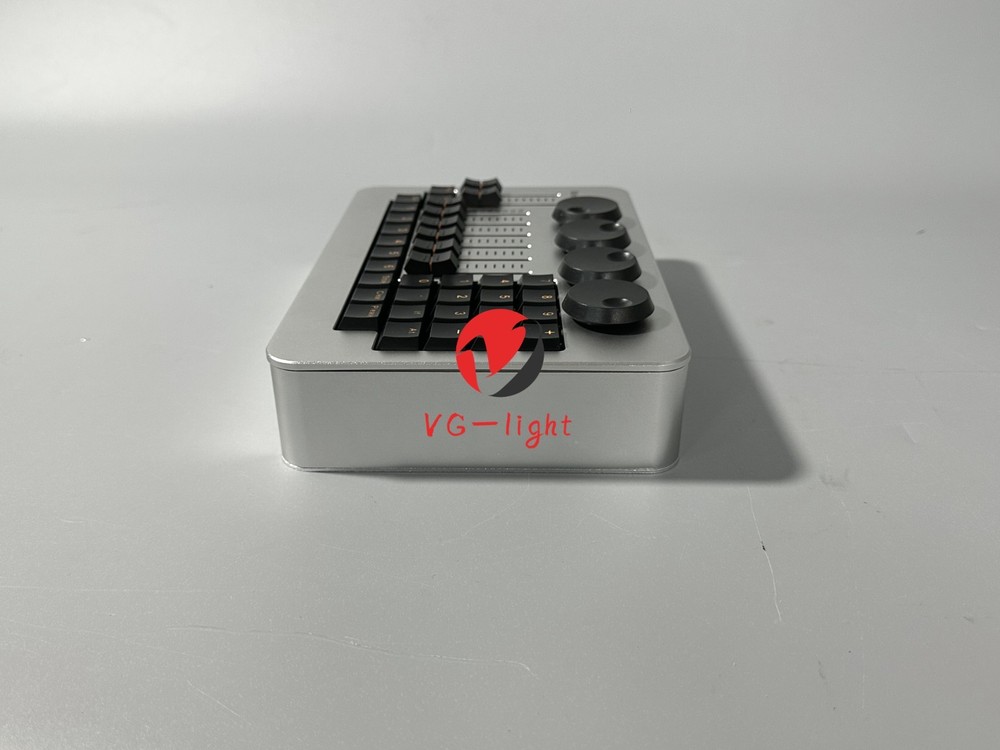 Professional Stage Lighting Console MA Mini Command Wing on PC DMX Controller