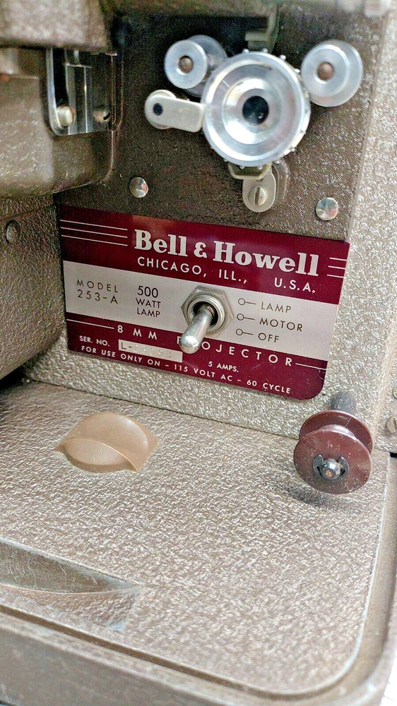 Vintage Bell & Howell 8mm Projector Model # 253-A - UNTESTED
