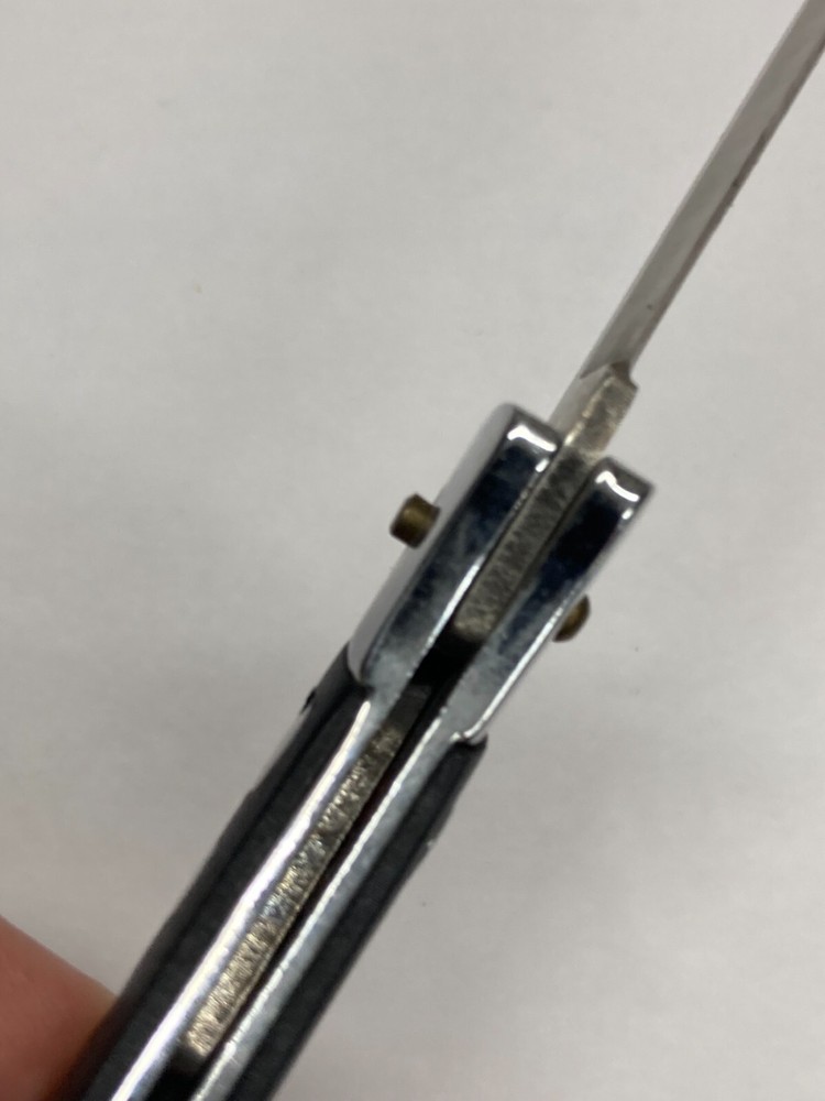 Sleek Black Folding Lockback Knife w/Plain Blade PK9516BK