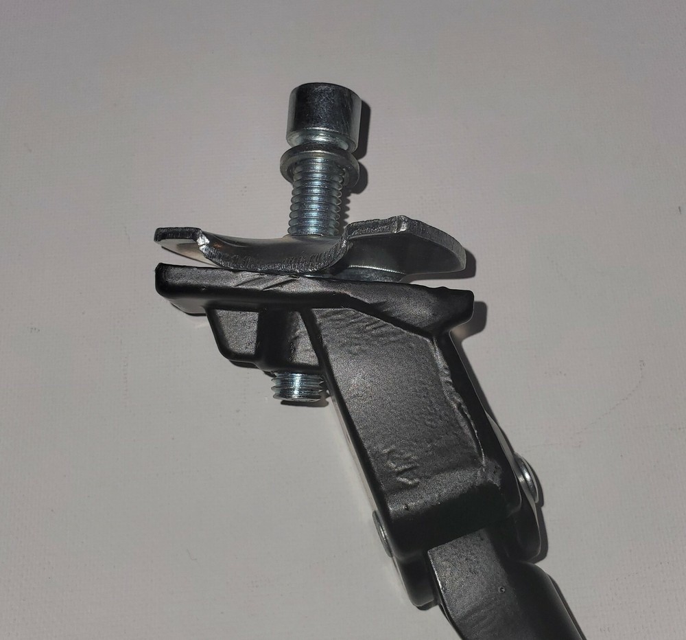 Center mount black adjustable kickstand