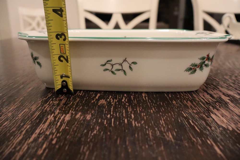 Spode Christmas Tree Baking Dish 12" Rectangular Oven To Table White Green Rim
