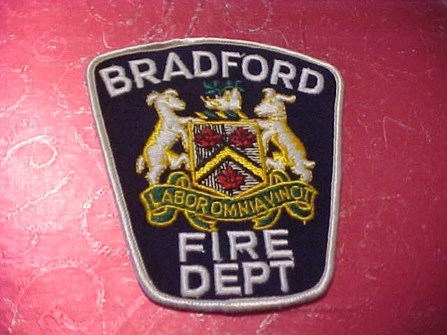 BRADFORD CANADA FIRE DEPARTMENT PATCH SHOULDER SIZE NEW