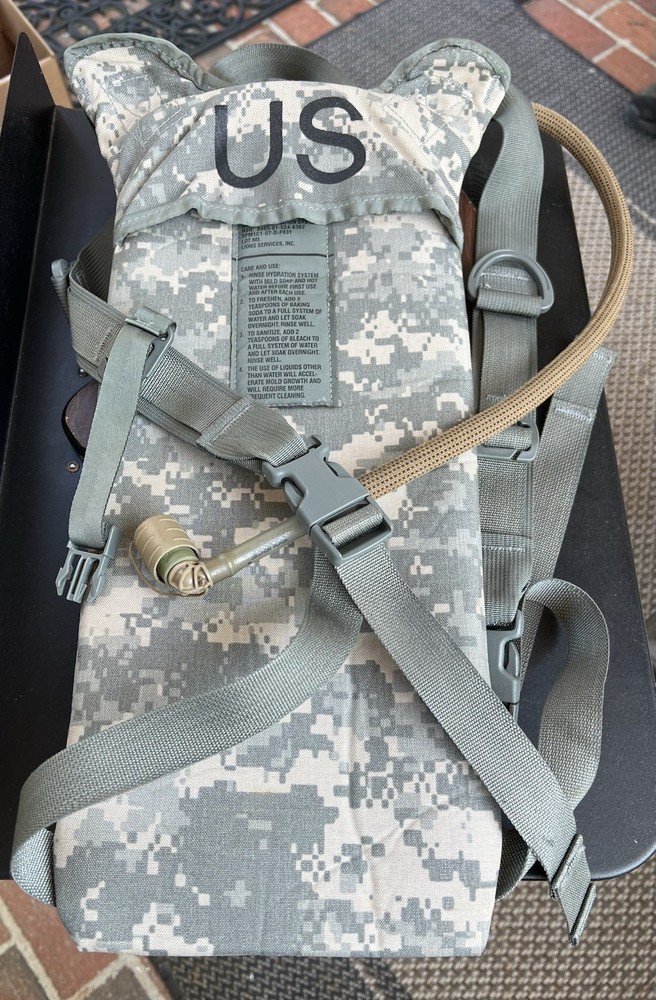 US Army MOLLE II Hydration System Carrier Bladder