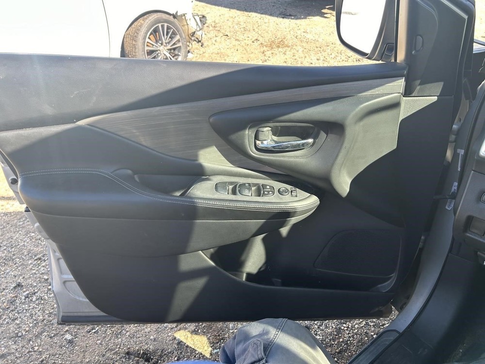 MURANO 2018 Fuse Box Cabin 104722486