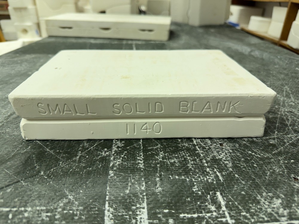 VINTAGE BOOTHE CERAMIC MOLD #1140 SMALL SOLID BLANK