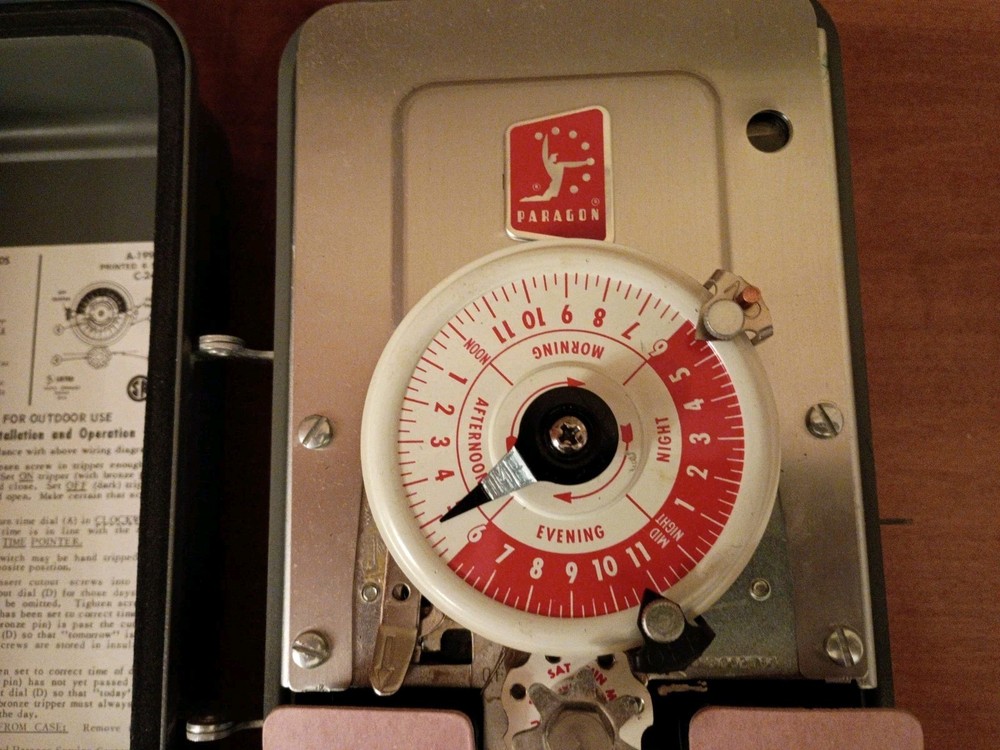 Paragon Electric Company Timer Model 4215-005 NOS