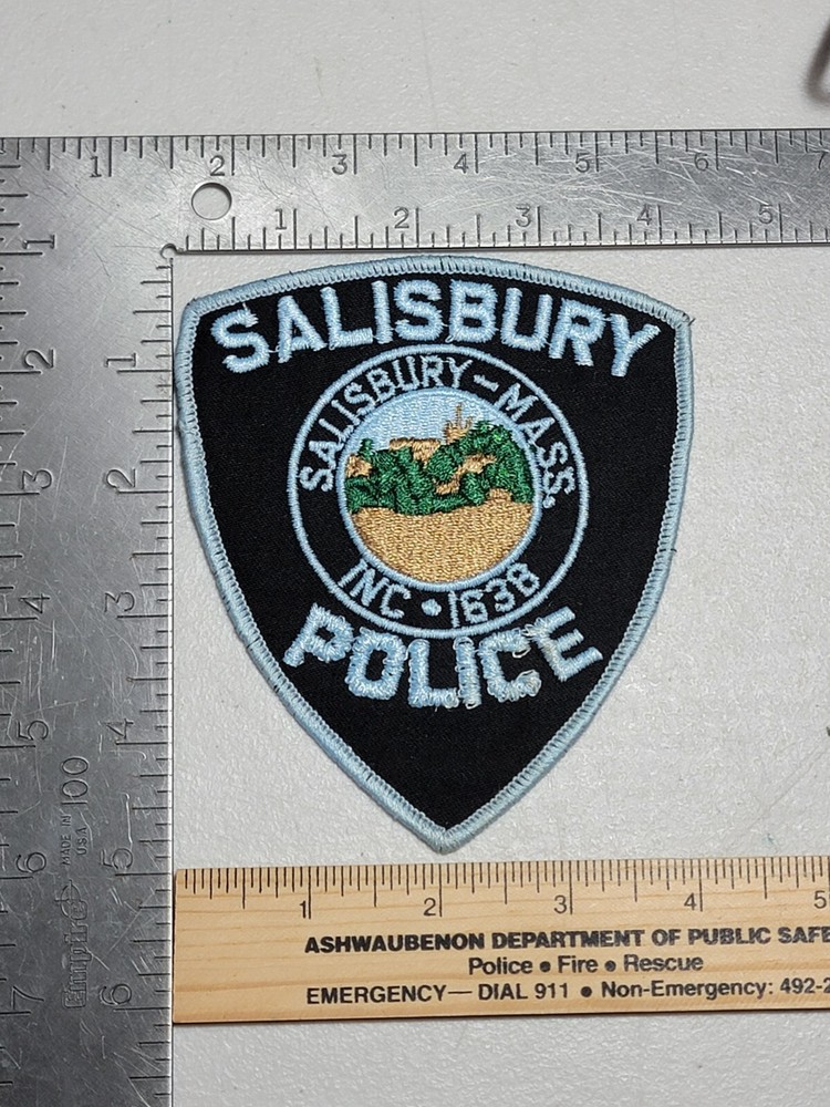FFb5 Police patch Massachusetts Salisbury