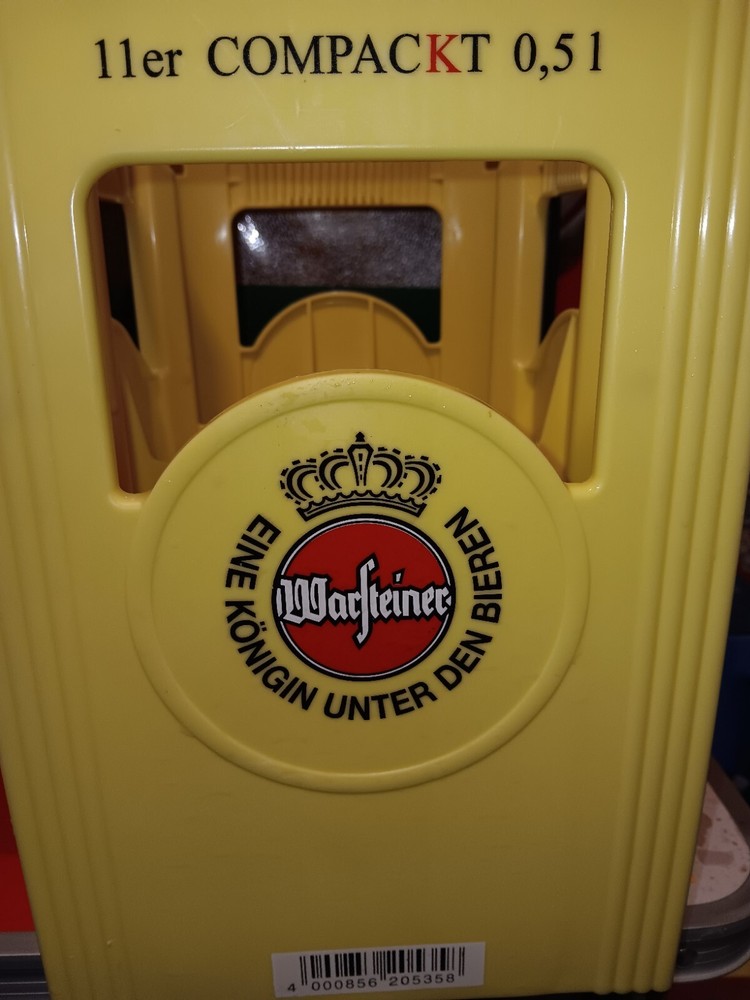 Warsteiner plastic carrying case 11 er Compactkt 0,5 1