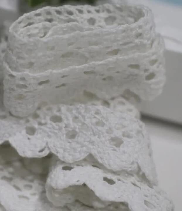 Vintage Lace Ribbon - 1 Yard