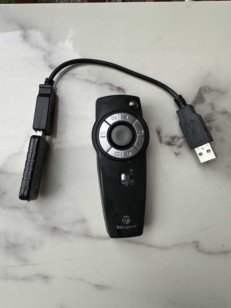 Powerpoint Presentation Device With Laser Pointer and Wireless Navigation ￼￼