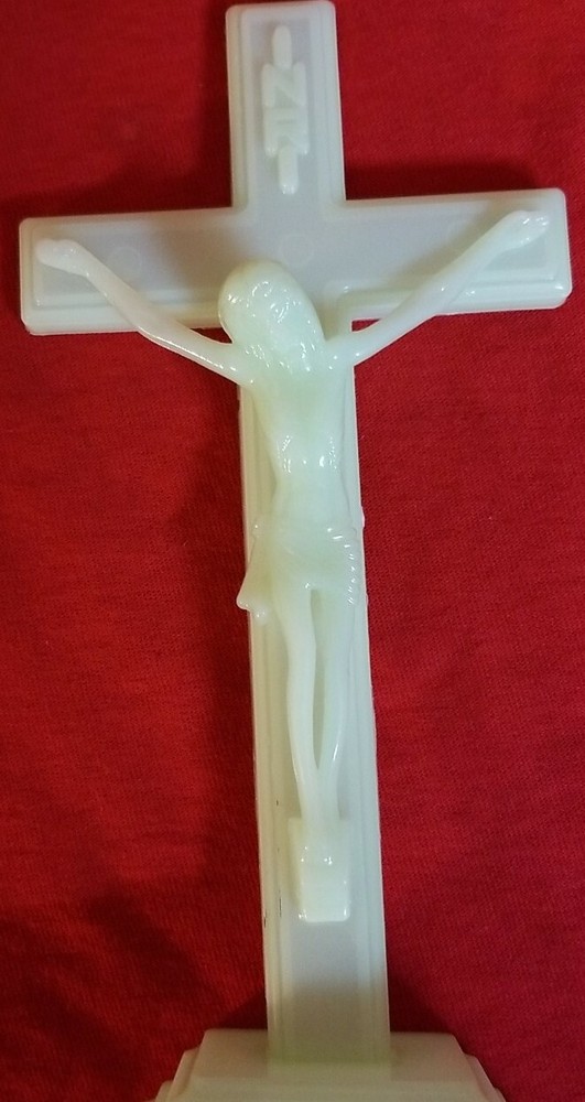 CHRISTIAN.CATHOLIC STANDING CROSS GLOW IN DARK 9X4"