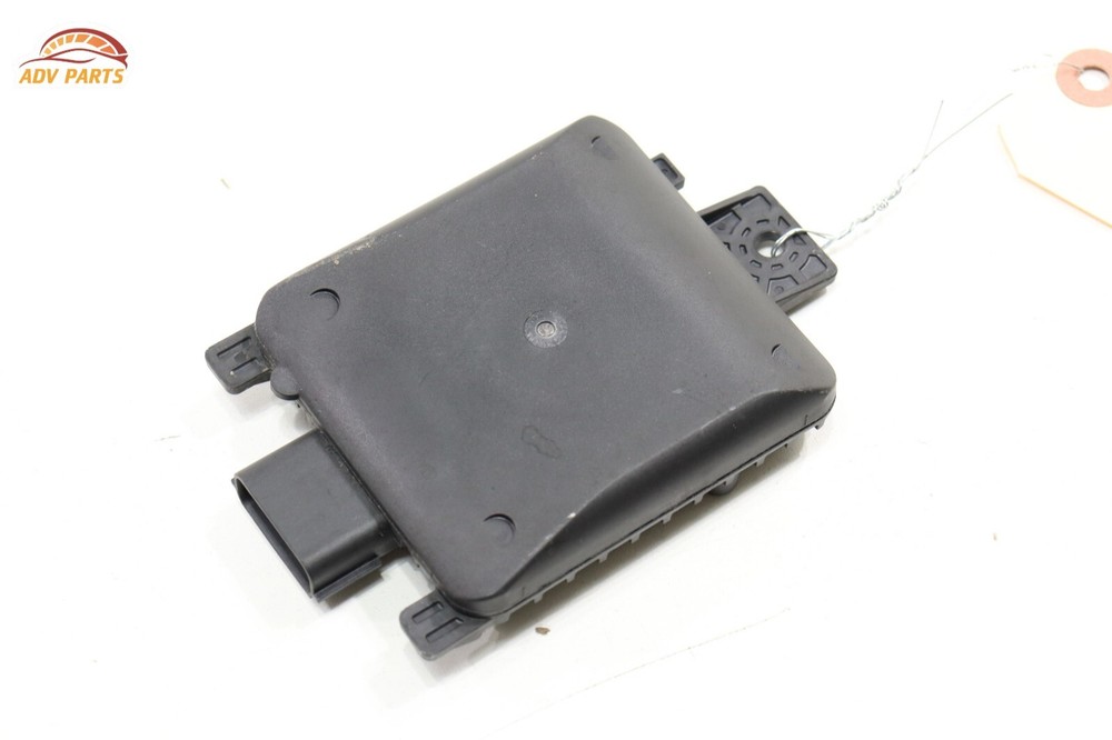 2020 CADILLAC XT6 REAR RIGHT SIDE BLIND SPOT RADAR SENSOR MODULE OEM