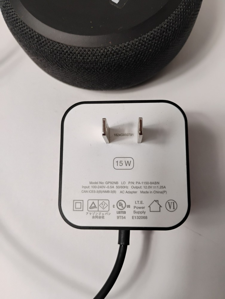 Amazon Echo Dot (2nd Generation) Smart Speaker R- NZ 15 W.