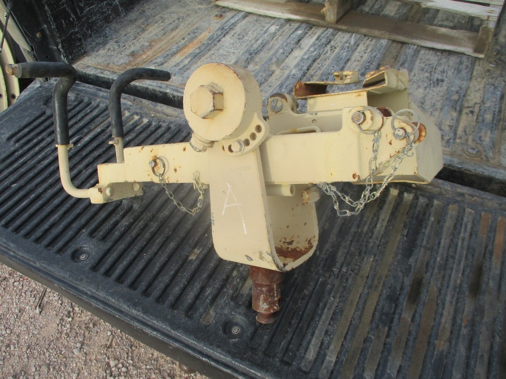 Used M23 Equilibrator-Style Weapon Mount w/Odd Pintel & Handlebar Controls