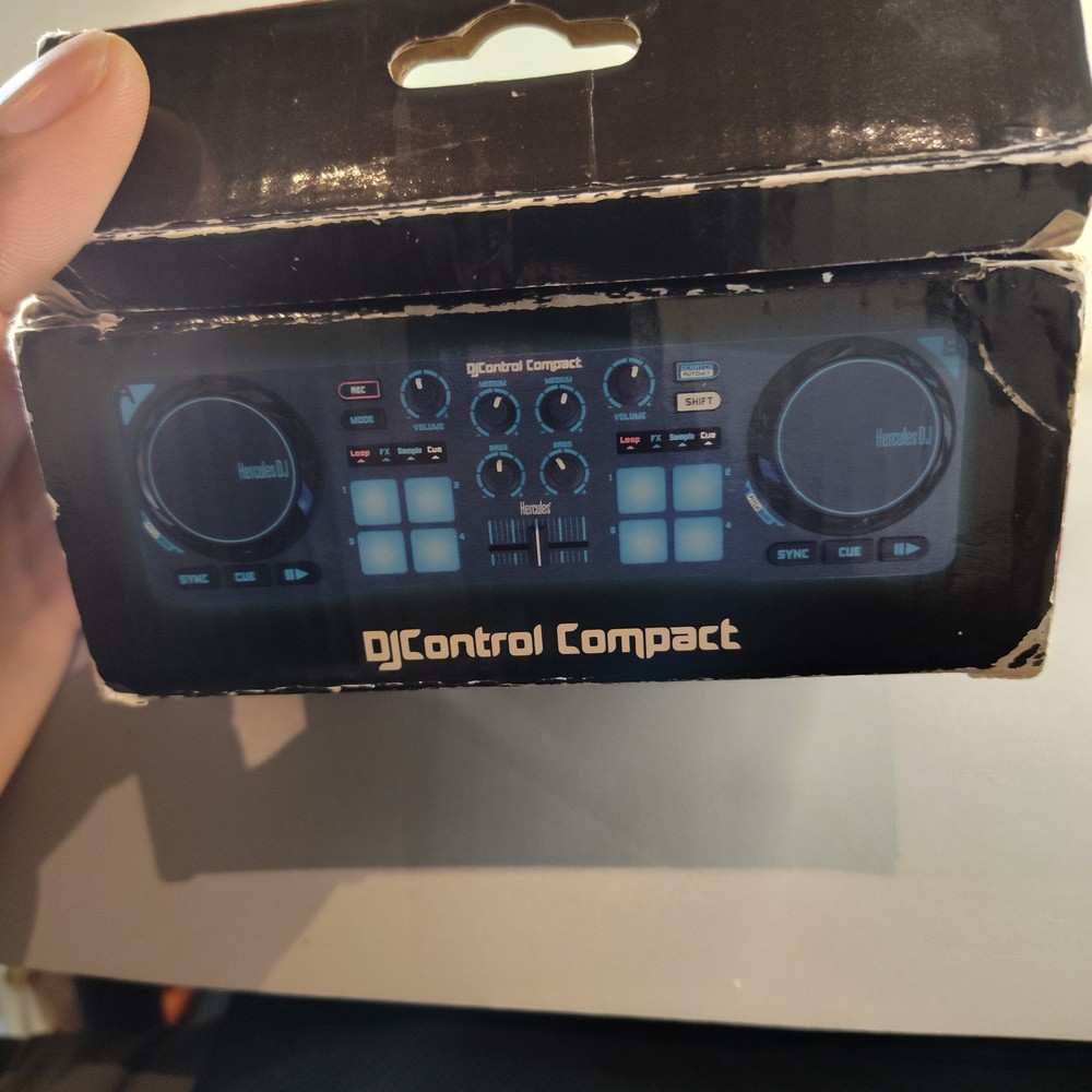 Hercules DJ Control Compact Controller
