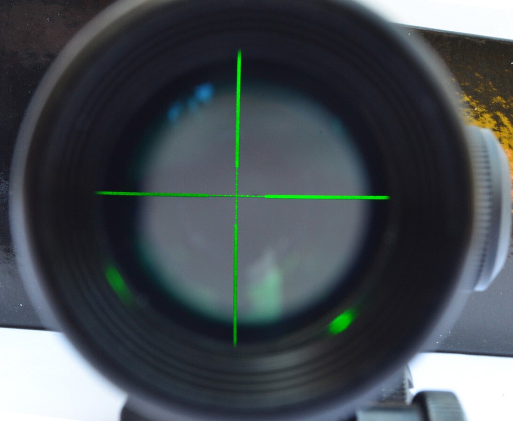 Adjustable 2.5-10x40 Compact Rifle Scope with Illuminated Mil-Dot Reticles