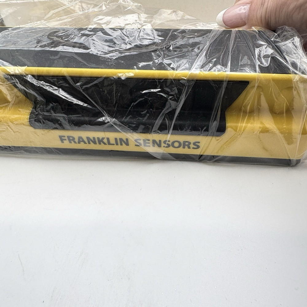Franklin 710 Professional Stud Finder with Advanced 13-Sensor Technology NOB