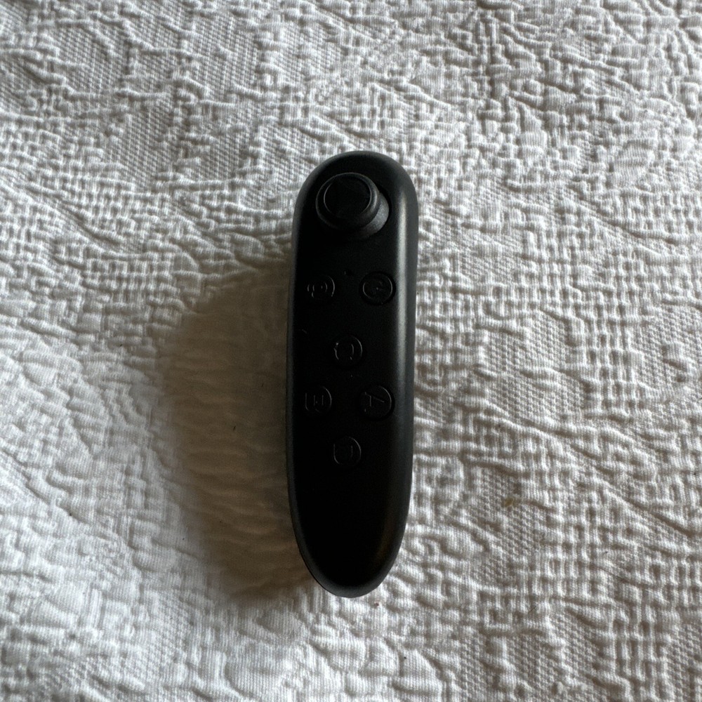 UTOPIA360 3D Virtual Reality Headset Bundle