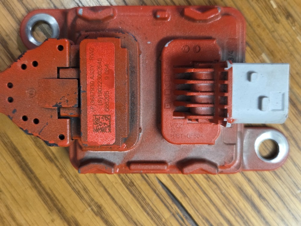 New Take Off Genuine Cummins 3687930 NOx Sensor, Nitrogen Oxide Sensor