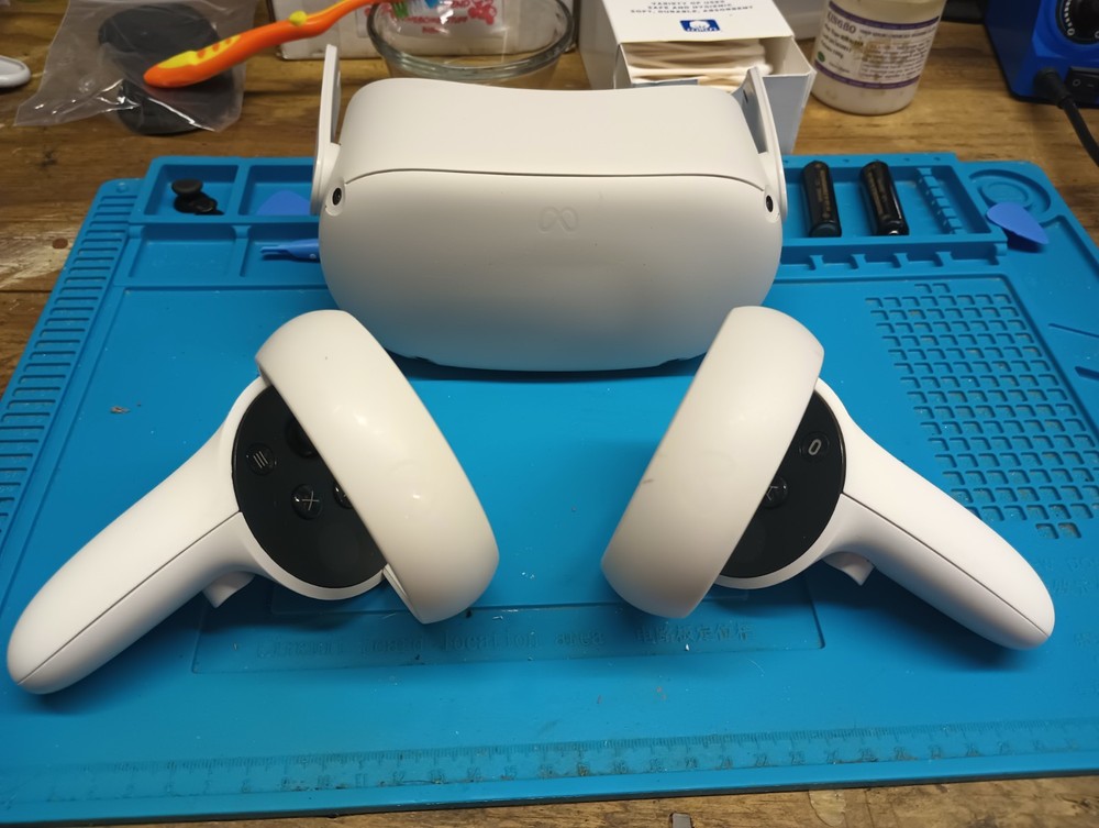 Meta Oculus Quest 2 128GB Virtual Reality Headset - White Tested & Working