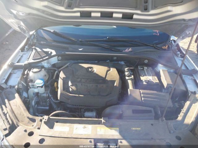 Console Front Floor Fits 20-22 PASSAT 5002588