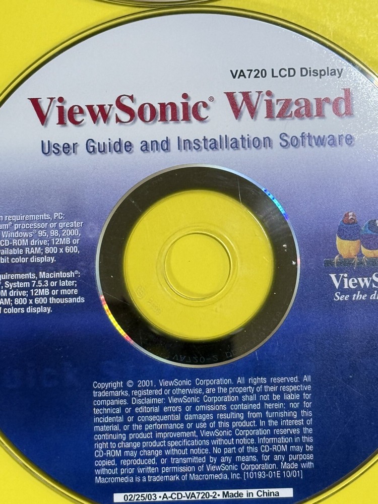 10 Vintage CD Rom Softwares Windows XP , Windows 7 , Acronis , Driver discs.