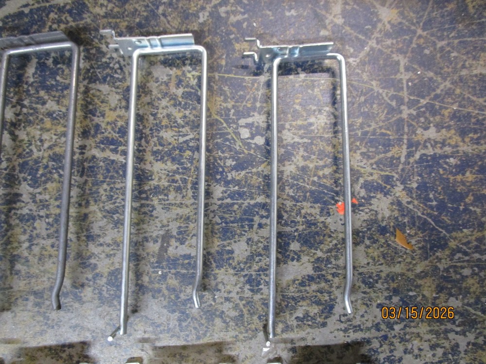 (13) Pegboard Hooks 9" Bar